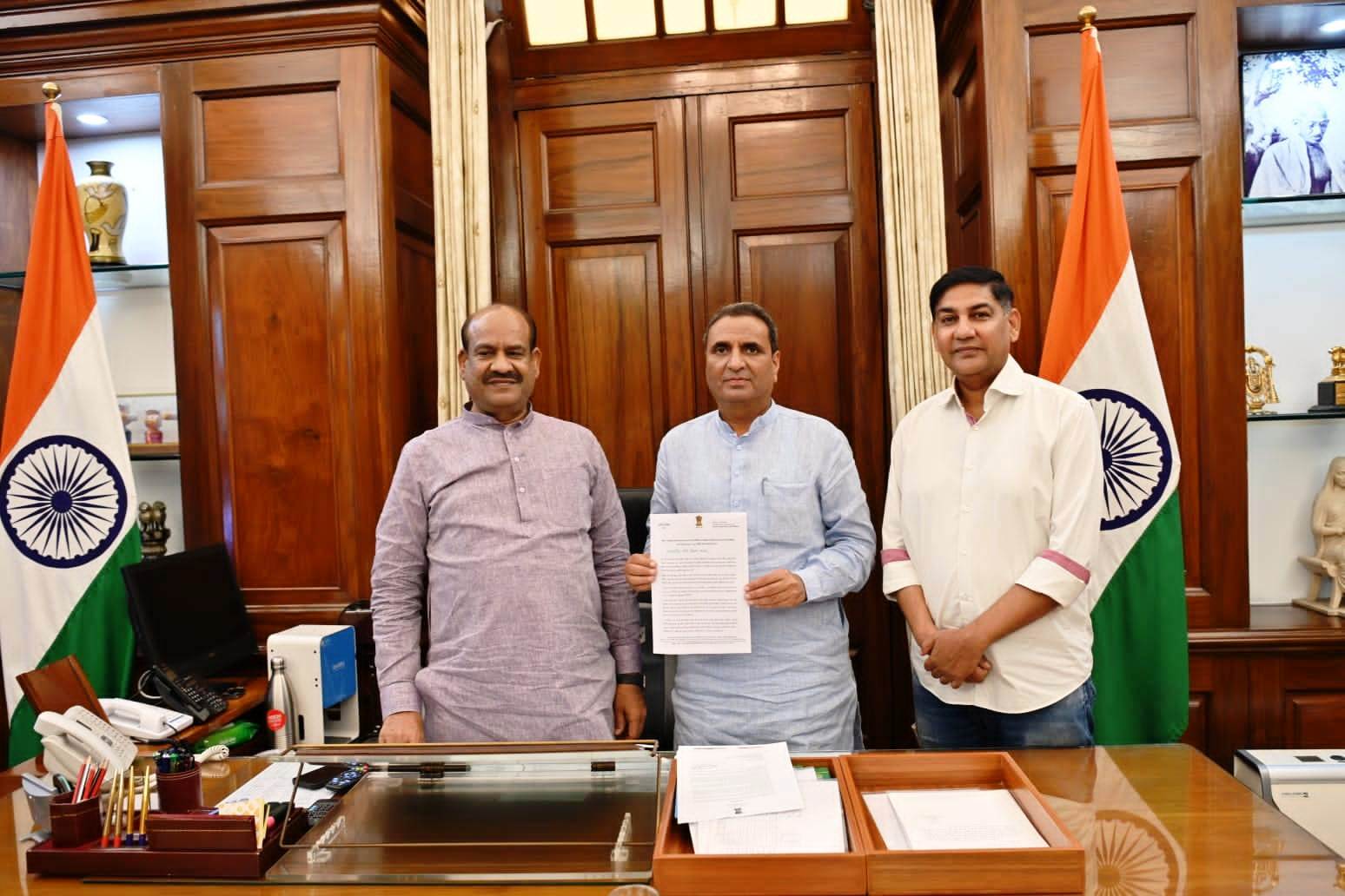 आरटीडीसी अध्यक्ष धर्मेंद्र राठौड़ ने केन्द्र सरकार से अजमेर स्थित ब्रह्मा मंदिर का जीर्णोद्धार करवाने के लिए किया आग्रह