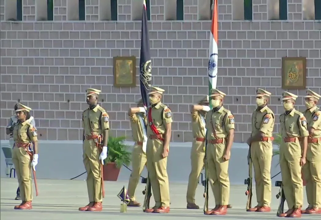 स्वतंत्रता दिवस, 2022 के अवसर पर 1,082 पुलिसकर्मी पुलिस पदक से किया गया सम्मानित