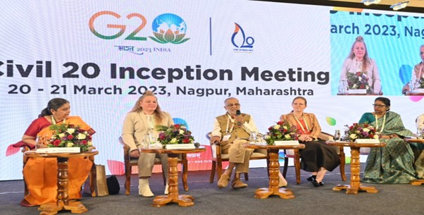 सिविल-20 इंडिया 2023 के स्‍थापना सम्‍मेलन का तीसरा पूर्ण सत्र ‘रोल ऑफ सिविल सोसाइटी इन प्रोमोटिंग ह्यूमन डेवलपमेंट’ विषय पर आयोजित