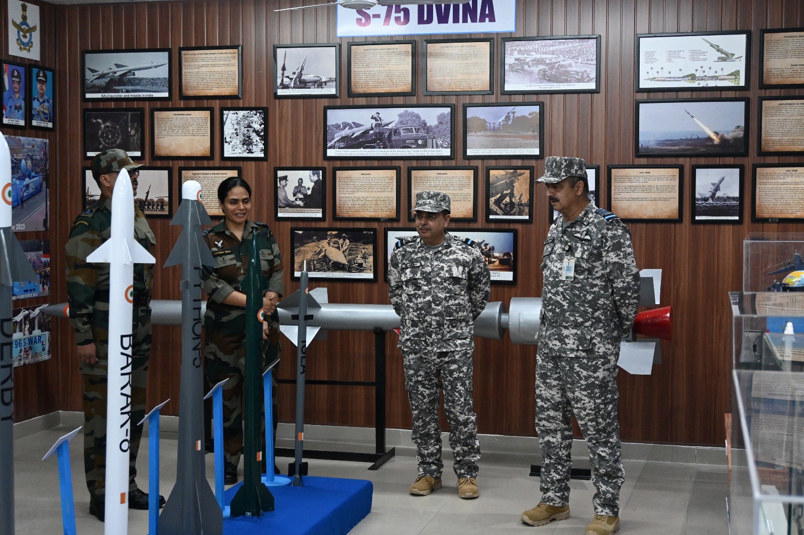 वायु सेना प्रमुख एयर चीफ मार्शल वी. आर. चौधरी ने वायु सेना स्टेशन तुगलकाबाद और इसकी लॉजर इकाइयों का दौरा किया