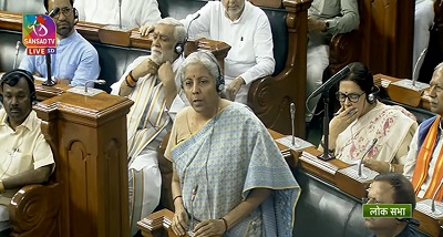 सभी बैंकों को निर्देश, ऋण पुनर्भुगतान के मुद्दे को संवेदनशीलता और मानवीय भावना के साथ निपटाएं: वित्‍त मंत्री निर्मला सीतारामन