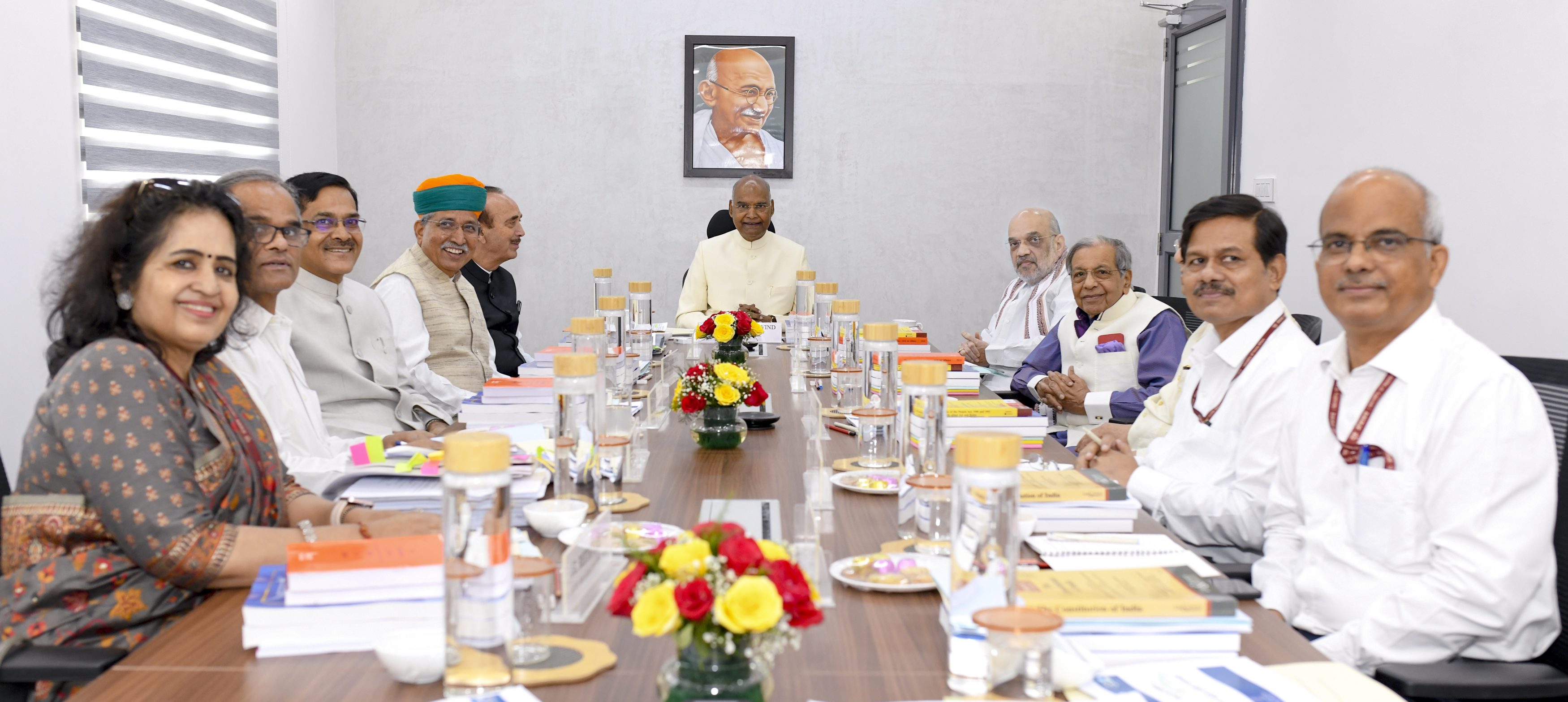 देश में साथ-साथ निर्वाचन कराने से संबंधित उच्च-स्तरीय समिति ने अपनी प्रारंभिक बैठक की आयोजित