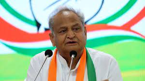 ‘आप अगर यह बताएंगे नहीं कि एजेंडा क्या है, ऐसे में आपकी मंशा क्या है ? यह तो खतरनाक बात है: अशोक गहलोत