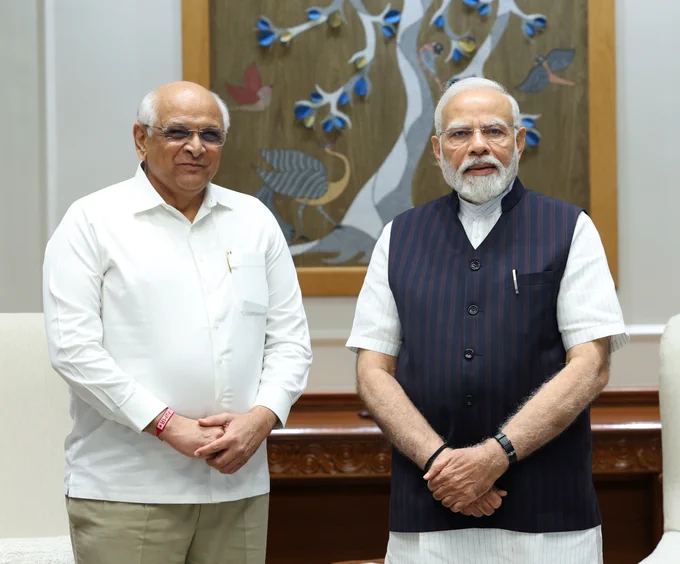 गुजरात के सीएम ने पीएम मोदी से की मुलाकात, पीएम ने राष्ट्रीय पोषण माह को बताया महत्वपुर्ण, मेरी माटी मेरा देश गीत की मोदी ने की सराहना