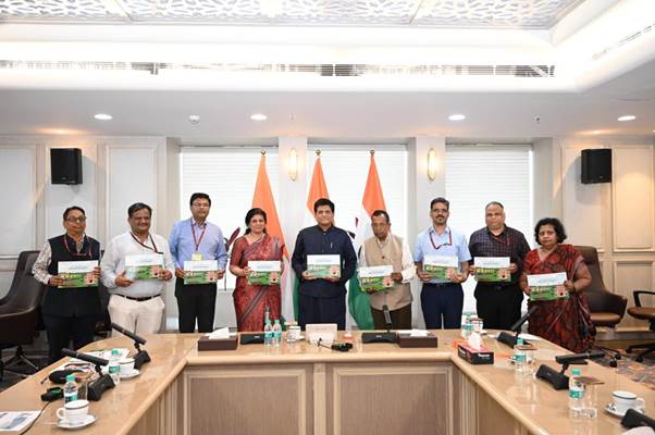 मंत्री पीयूष गोयल ने पीएम गतिशक्ति के दो साल पूरे होने के अवसर पर “पीएम गतिशक्ति का सार-संग्रह” किया जारी