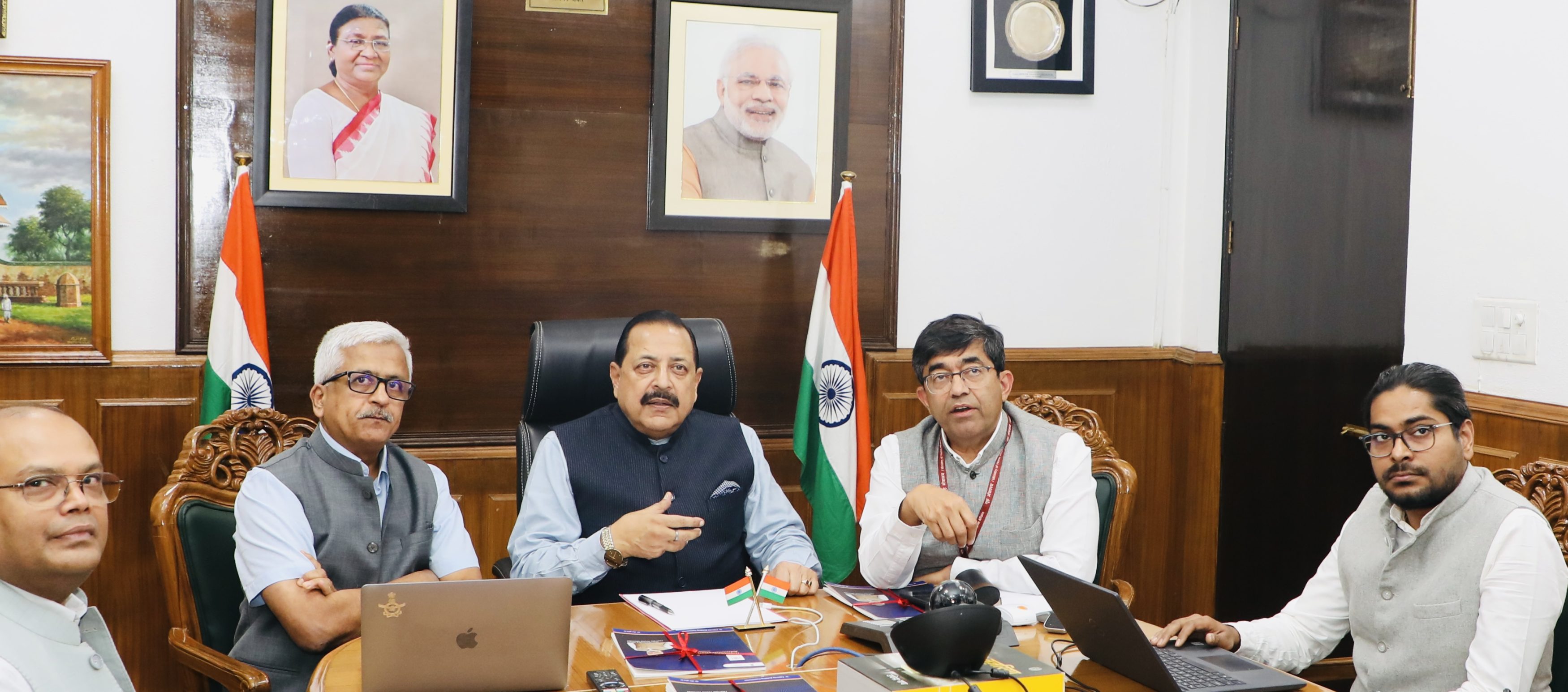 नवाचार और प्रौद्योगिकी नागरिकों की दैनिक जीवन की असुविधाओं का समाधान कर प्रदान सकती है: डॉ. जितेंद्र सिंह