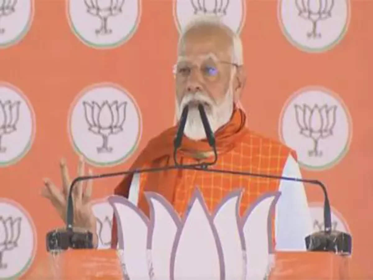 पीएम मोदी ने मध्य प्रदेश में इंडिया गठबंधन पर पर साधा निशाना, कहा- अपना काम बनता, भाड़ में जाए जनता…