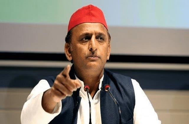 एग्जिट पोल के बाद अखिलेश का बीजेपी पर तंज: देश से भाईचारा खत्म, अमीरों का कर्ज माफ, बेरोजगारी, ED CBI का इस्तेमाल