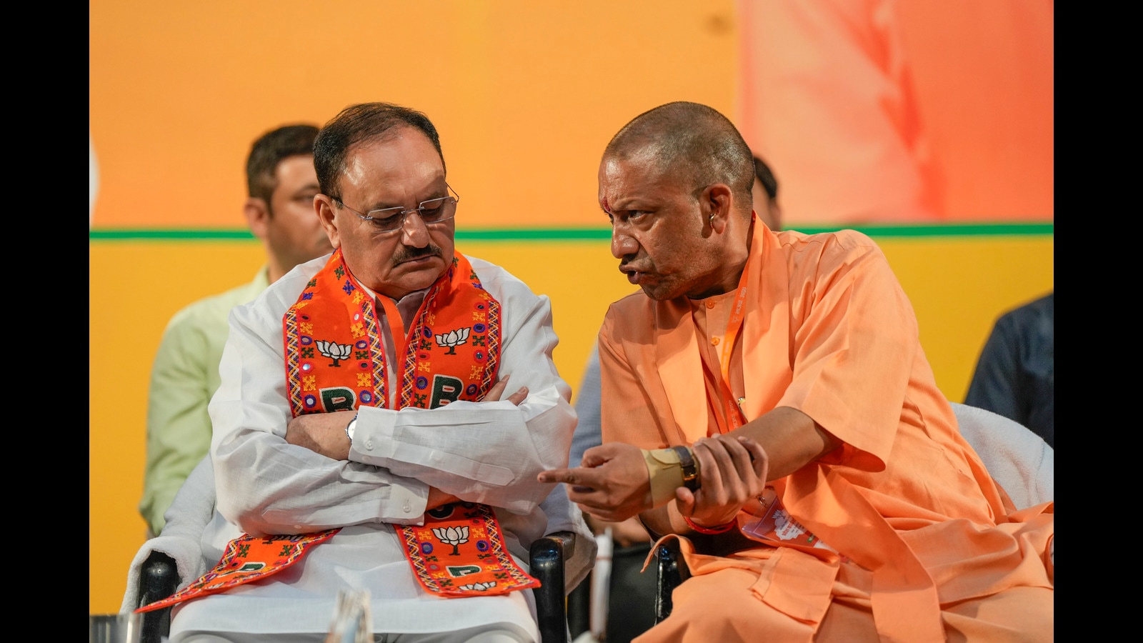 योगी आदित्यनाथ की केंद्रीय स्वास्थ्य मंत्री जेपी नड्डा से बातचीत: यूपी के स्वास्थ्य ढांचे में होगा सुधार