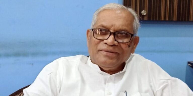 बस्तर के आदिवासी नेता अरविंद नेताम बने RSS के मुख्य अतिथि, इंदिरा गांधी सरकार में रह चुके हैं मंत्री