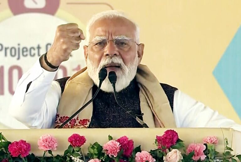 एलवीएम3-एम6 लॉन्च, इसरो की सफलता, पीएम मोदी अंतरिक्ष मिशन, भारत अंतरिक्ष शक्ति, भारी पेलोड प्रक्षेपण, आत्मनिर्भर भारत अंतरिक्ष