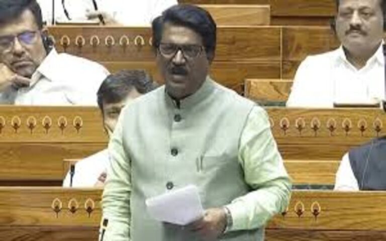 अरविन्द सावंत : विधानसभा प्रक्रिया और अधिकारों पर उठाए सवाल
